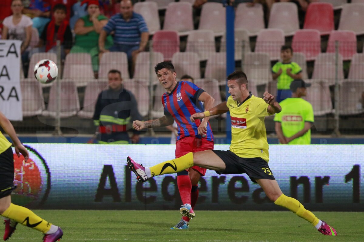FOTO şi VIDEO Steaua - Ceahlăul 2-1 » Campioana s-a chinuit la primul meci în noul sezon