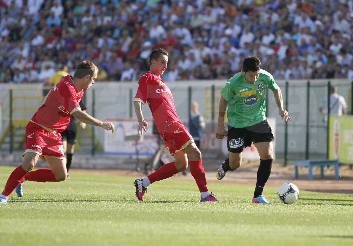 FOTO şi VIDEO FC Botoşani - CFR Cluj 0-0 » Ardelenii fac primul pas greşit în noul sezon