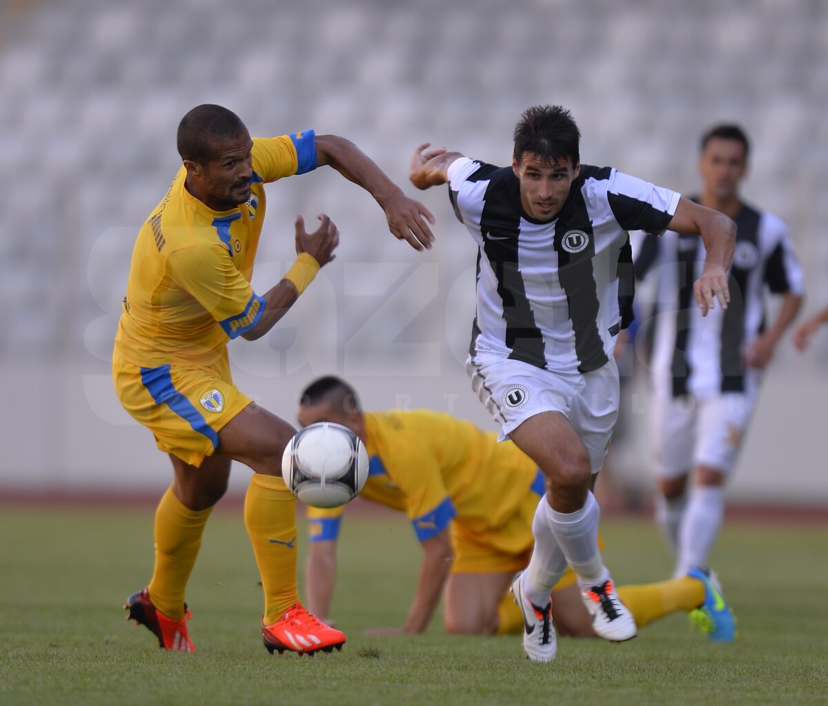 FOTO şi VIDEO U Cluj - Petrolul 0-1 » Ploieştenii obţin prima victorie a sezonului, prin golul lui Hamza