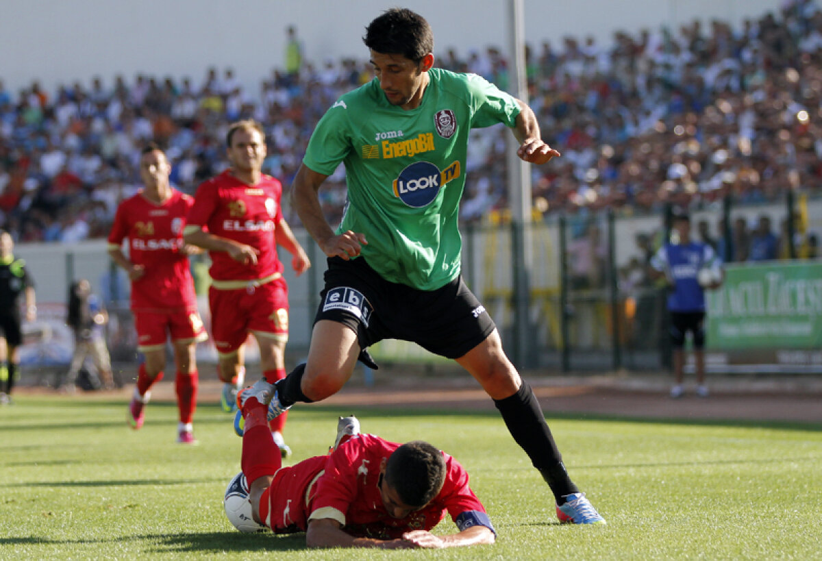 VIDEO Au început cu "Strîmbu'"! » La primul meci din istorie în Liga 1, FC Botoşani a scos un 0-0 cu CFR Cluj