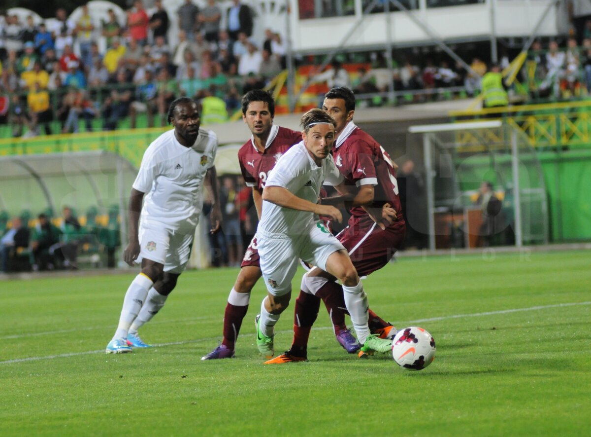 FOTO&VIDEO Giuleşteni cu două feţe » După o repriză dezastruoasă, Rapid a fost aproape să producă surpriza la Vaslui, 1-2