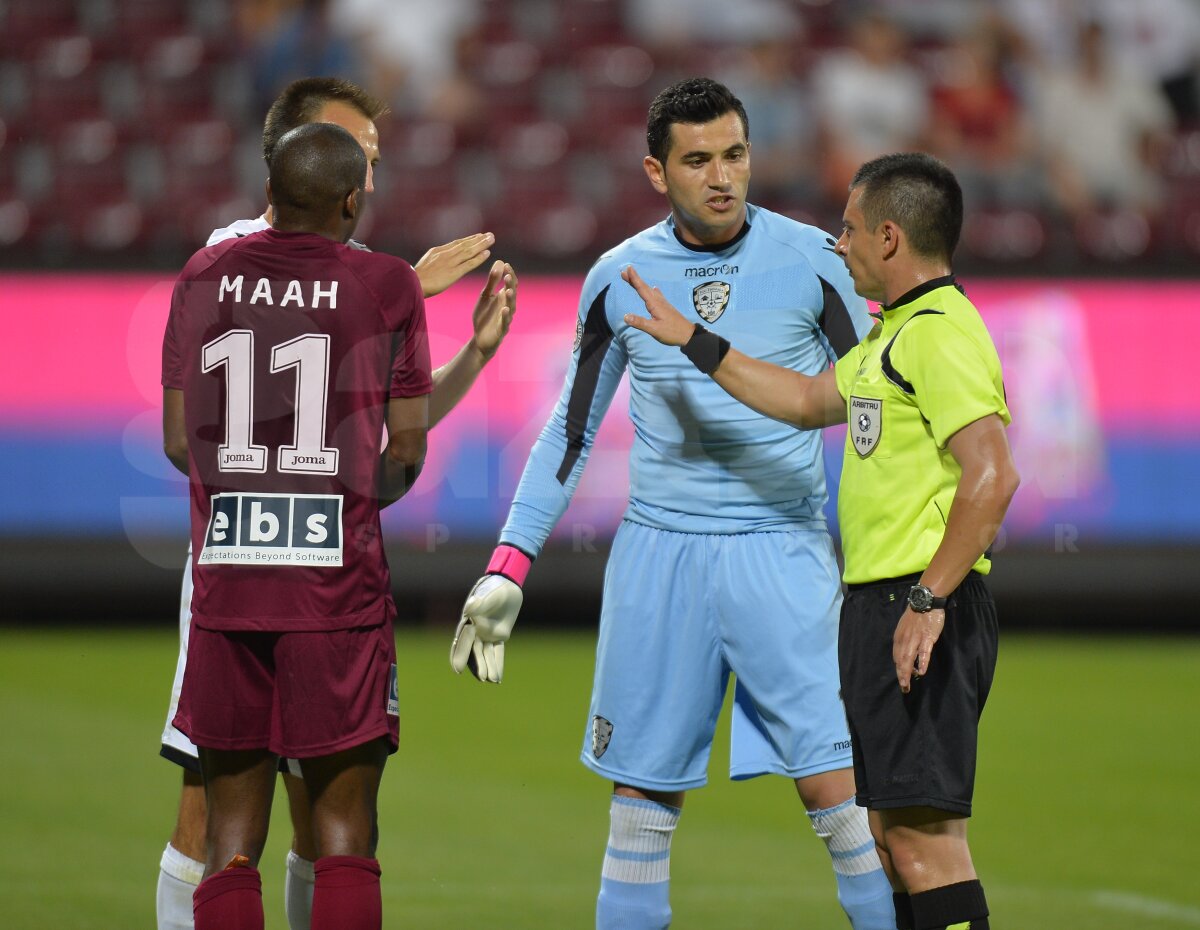 VIDEO+FOTO CFR Cluj a remizat cu ACS Poli, 2-2, într-un meci pe care l-a terminat în opt jucători!