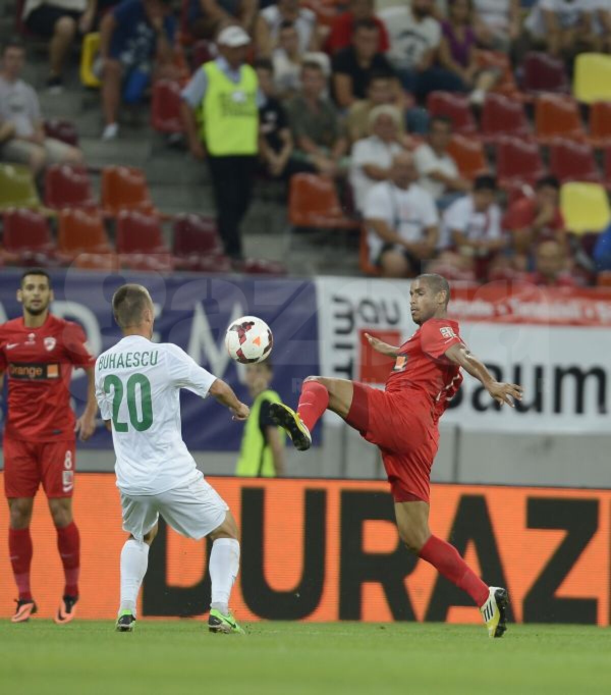 VIDEO+FOTO S-a rupt ghinionul » Dinamo a bătut Vasluiul, 2-0, după 7 înfrîngeri consecutive