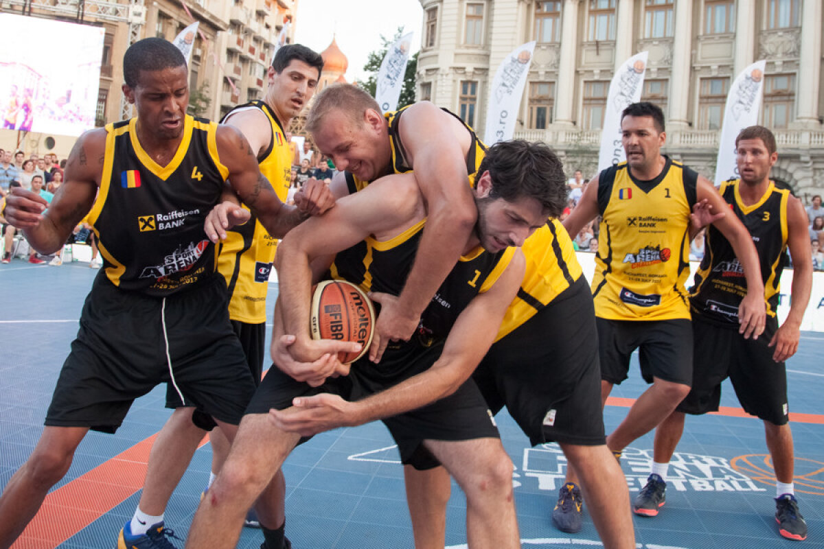 GALERIE FOTO » Campionii mondiali, campioni şi la Universitate în cadrul Bucharest Challenger!