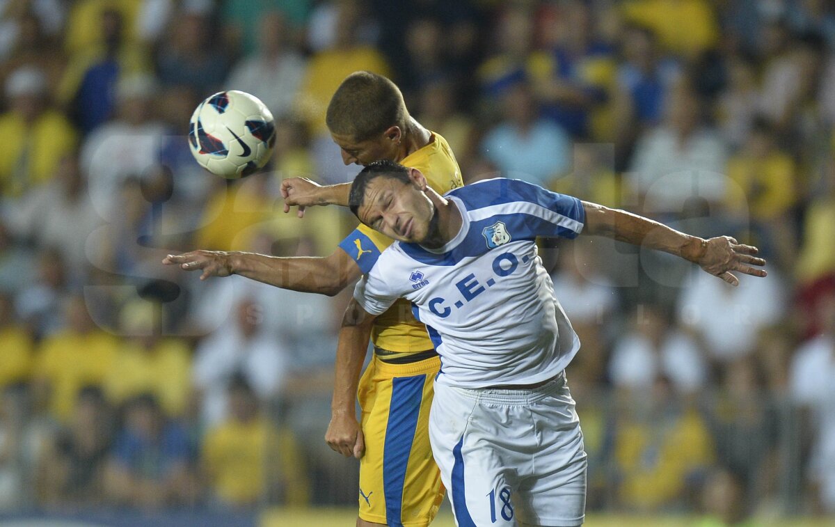 FOTO + VIDEO Final incendiar în derby-ul european cu două goluri şi un penalty ratat » Petrolul - Pandurii 1-1