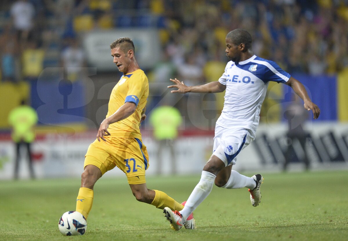 FOTO + VIDEO Final incendiar în derby-ul european cu două goluri şi un penalty ratat » Petrolul - Pandurii 1-1