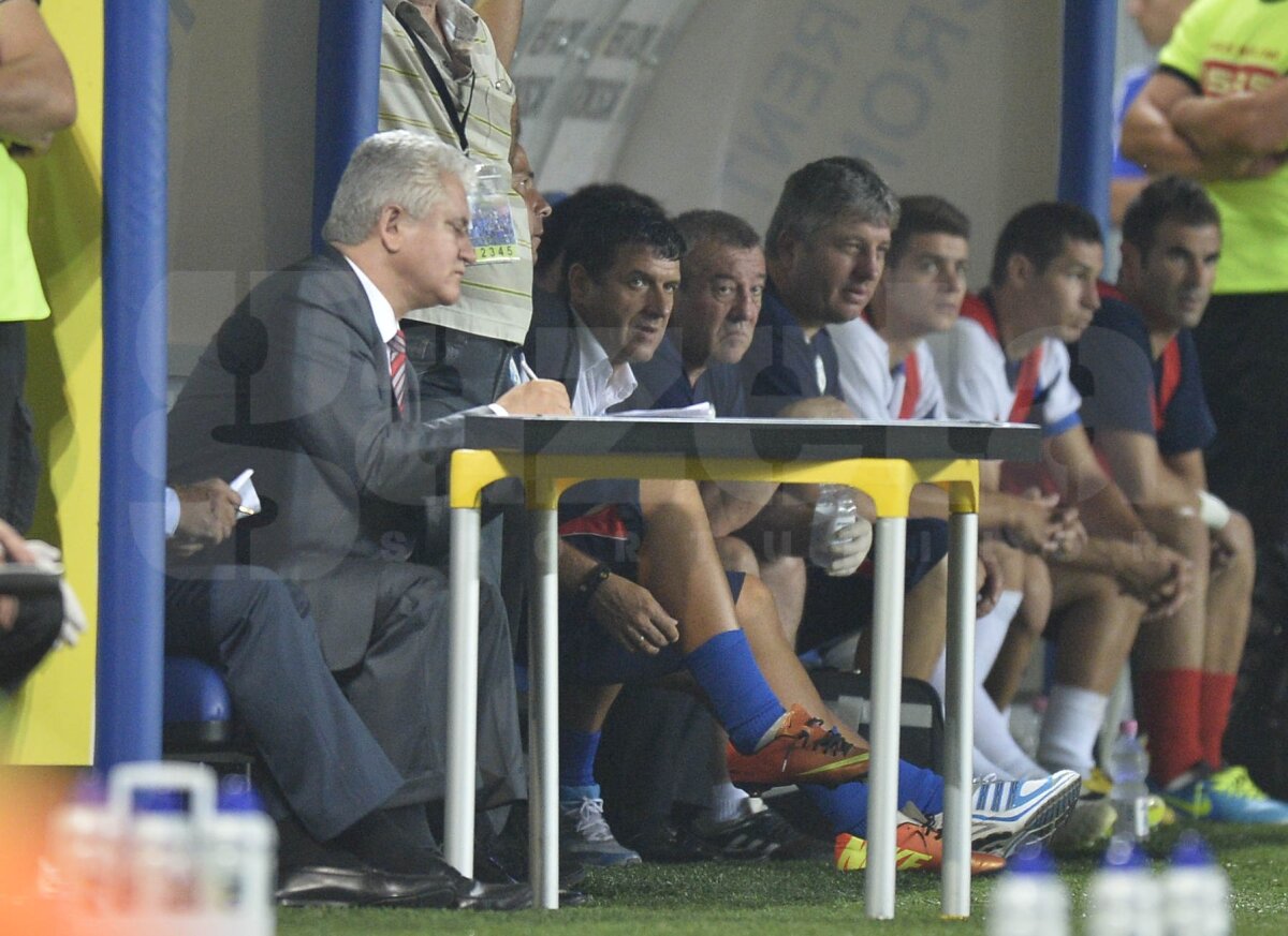 FOTO + VIDEO Final incendiar în derby-ul european cu două goluri şi un penalty ratat » Petrolul - Pandurii 1-1