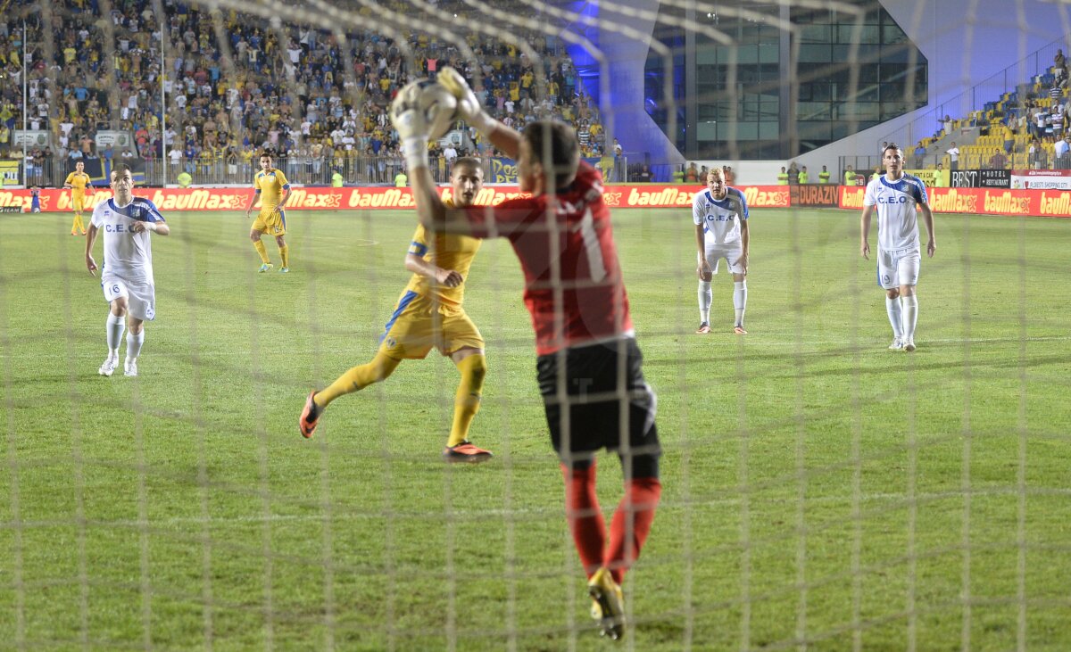 FOTO + VIDEO Final incendiar în derby-ul european cu două goluri şi un penalty ratat » Petrolul - Pandurii 1-1