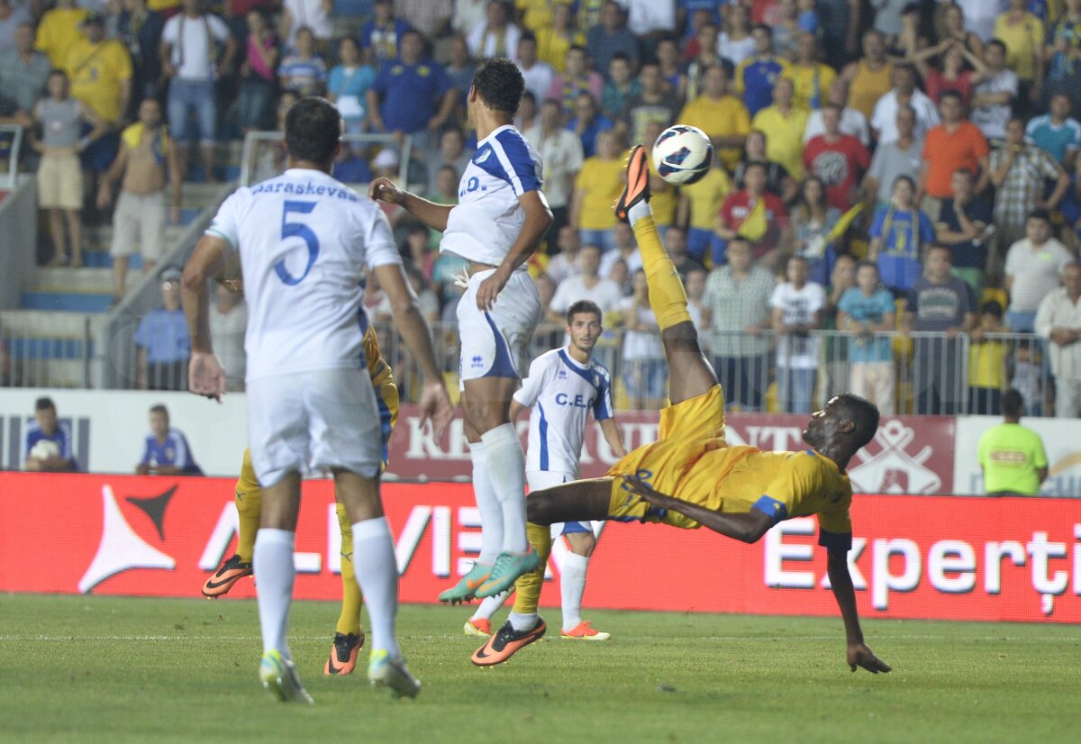FOTO + VIDEO Final incendiar în derby-ul european cu două goluri şi un penalty ratat » Petrolul - Pandurii 1-1