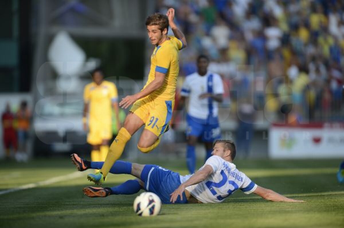 VIDEO şi FOTO S-au trezit tîrziu » Petrolul a remizat cu Vitesse, 1-1, Grozav egalînd pe final de meci