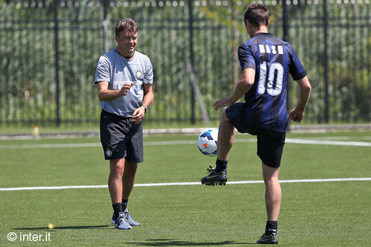 FOTO Steve Nash, ”în probe” la Interul lui Chivu. Starul lui Lakers a arătat că ştie cu mingea!