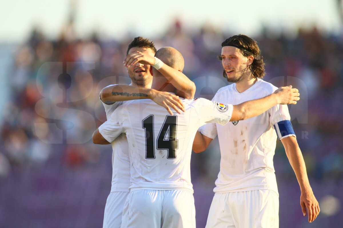FOTO şi VIDEO Tot Banatul-i fruncea » ACS Poli - Gaz Metan 2-1