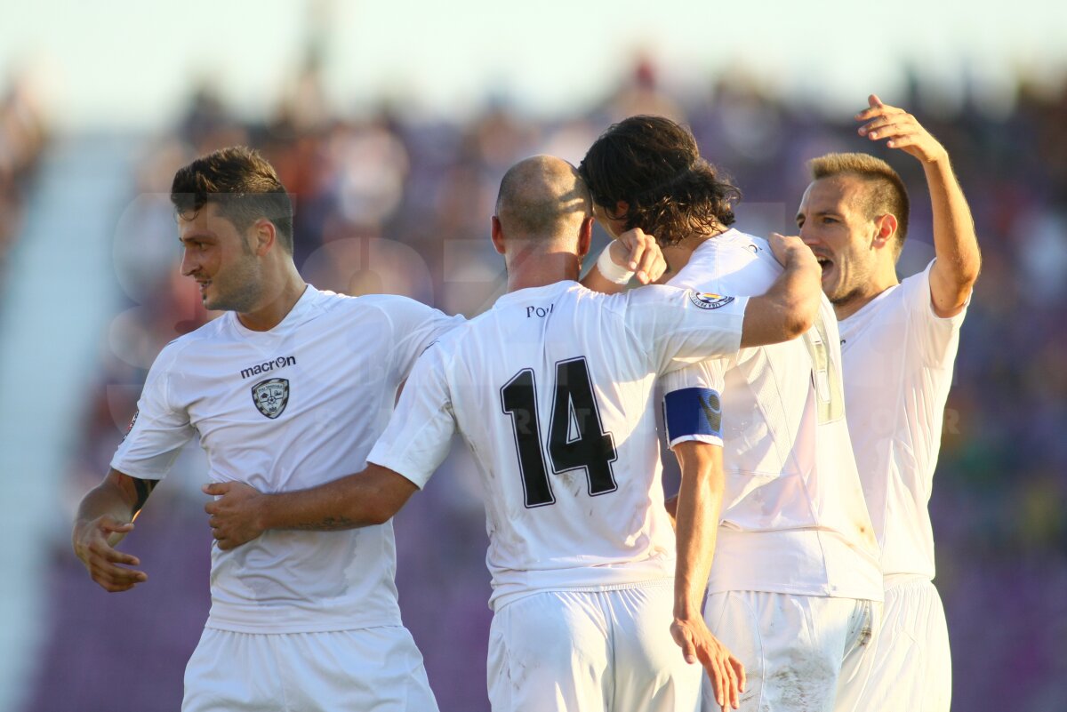 FOTO şi VIDEO Tot Banatul-i fruncea » ACS Poli - Gaz Metan 2-1