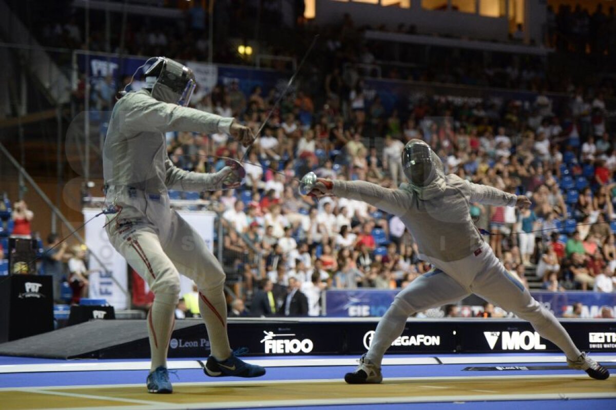 FOTO Dolniceanu a pierdut în semifinalele Campionatelor Mondiale de la Budapesta şi rămîne cu medalia de bronz