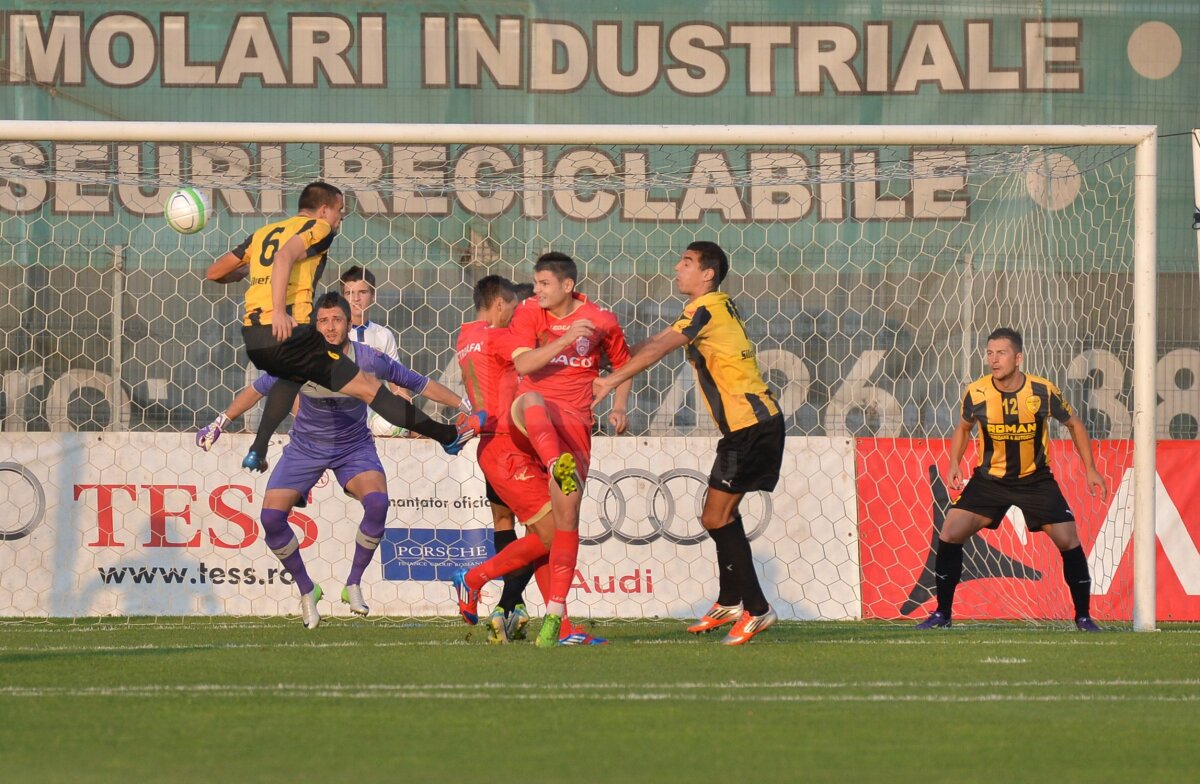 FOTO şi VIDEO FC Braşov - FC Botoşani 1-2 » Moldovenii sînt lideri în Liga 1