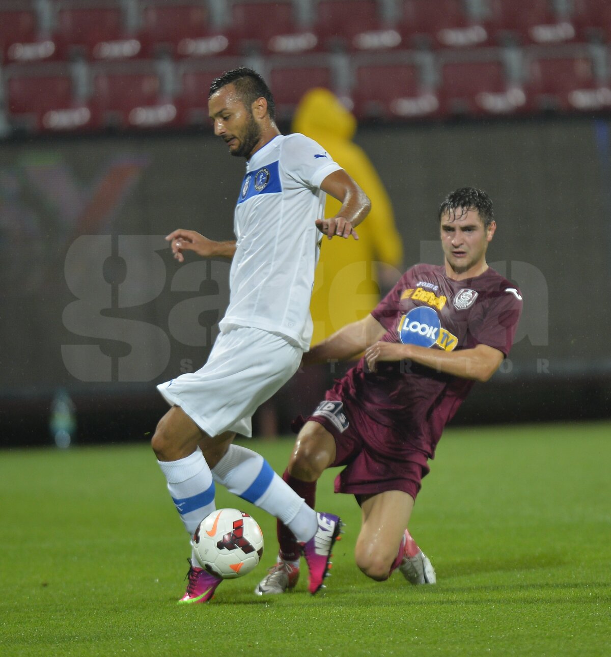 FOTO şi VIDEO CFR Cluj - Viitorul 2-1 » Batin aduce prima victorie a lui Rednic pe banca ardelenilor