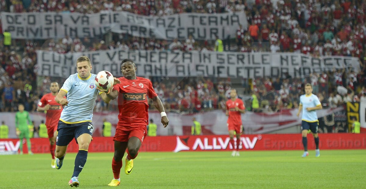 FOTO şi VIDEO Dinamo - Steaua 1-2 » Roş-albaştrii cîştigă la limită şi egalează marea rivală la victorii