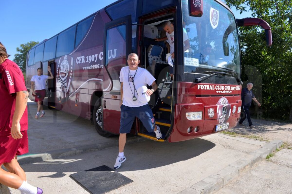 GALERIE FOTO Grigoraş a dat primele indicaţii pentru meciul cu Steaua: "La CFR e provocarea carierei"