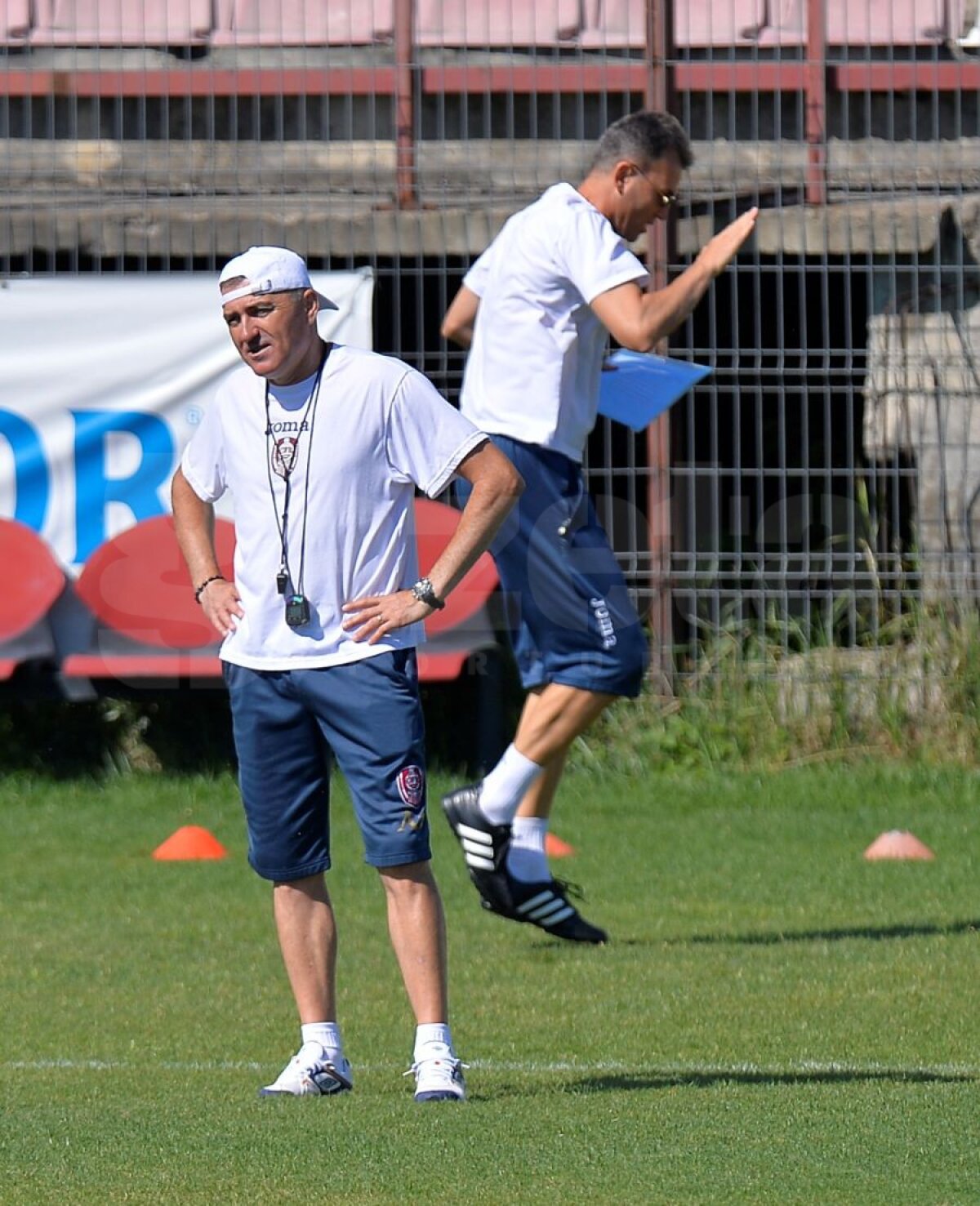 GALERIE FOTO Grigoraş a dat primele indicaţii pentru meciul cu Steaua: "La CFR e provocarea carierei"