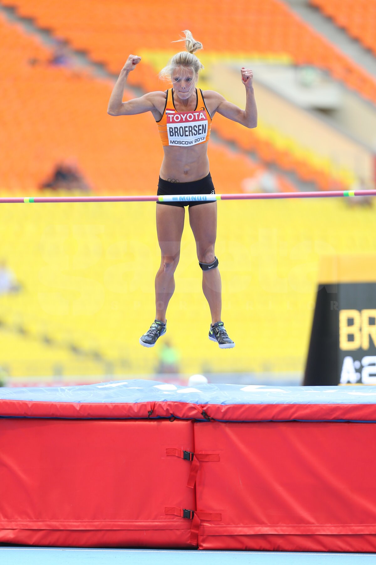 FOTO Perfectele Moscovei » Sportivele de la heptatlon au făcut senzaţie la Mondialele ruseşti