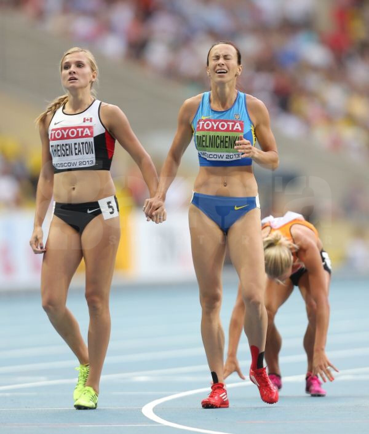 FOTO Perfectele Moscovei » Sportivele de la heptatlon au făcut senzaţie la Mondialele ruseşti