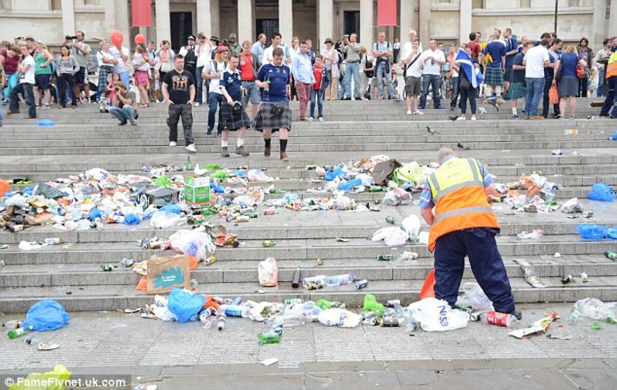 FOTO Scoţienii au invadat Londra » Capitala Angliei a fost lăsată în ruine