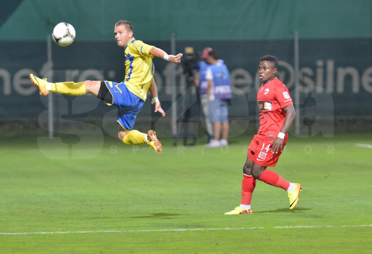 VIDEO+FOTO Se încheie era Mulţescu? » Dinamo a obţinut doar o remiză, 1-1, în faţa Coronei Braşov