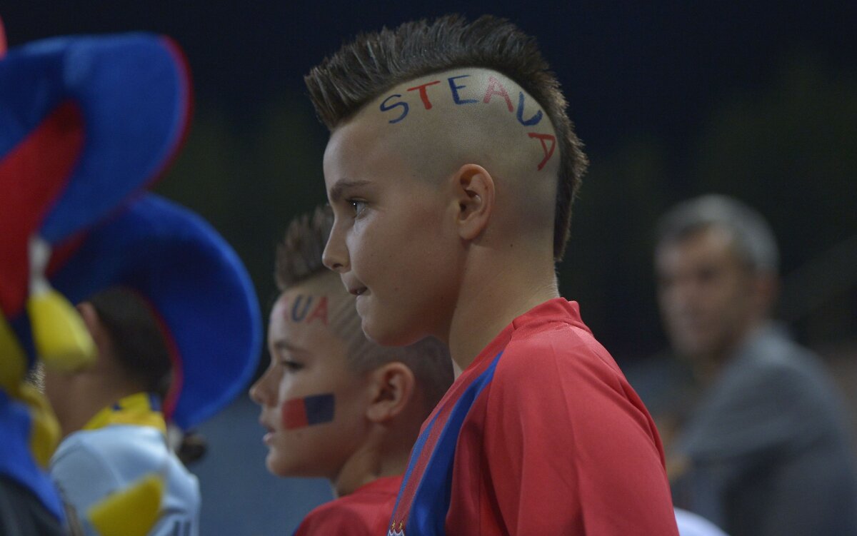 FOTO Ghencea copiilor » Juniorii au luat cu asalt templul Stelei la meciul cu CFR Cluj