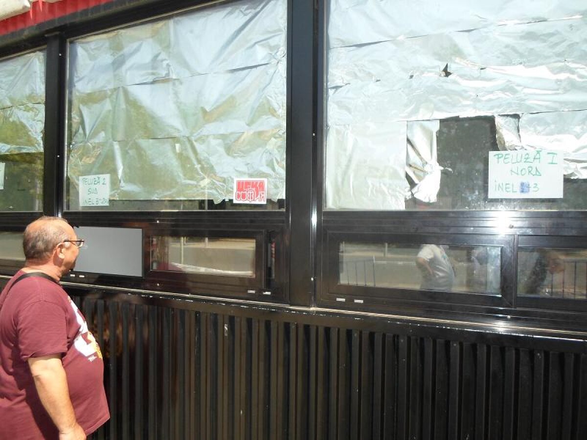 UPDATE FOTO Au mai rămas 5.000 de bilete la meciul Stelei cu Legia!