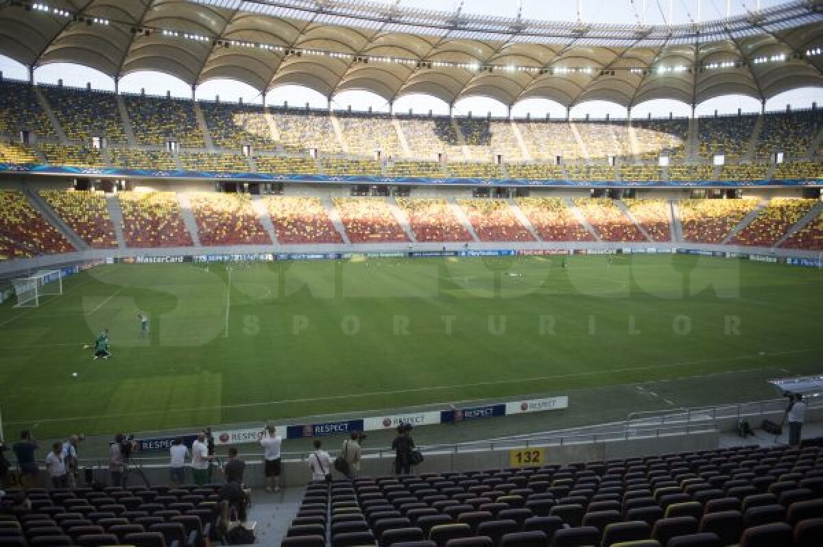 FOTO Bine aţi venit pe Cîmp Arena! » Gazonul arată execrabil înainte de Steaua - Legia