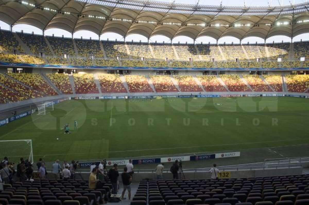 FOTO Bine aţi venit pe Cîmp Arena! » Gazonul arată execrabil înainte de Steaua - Legia