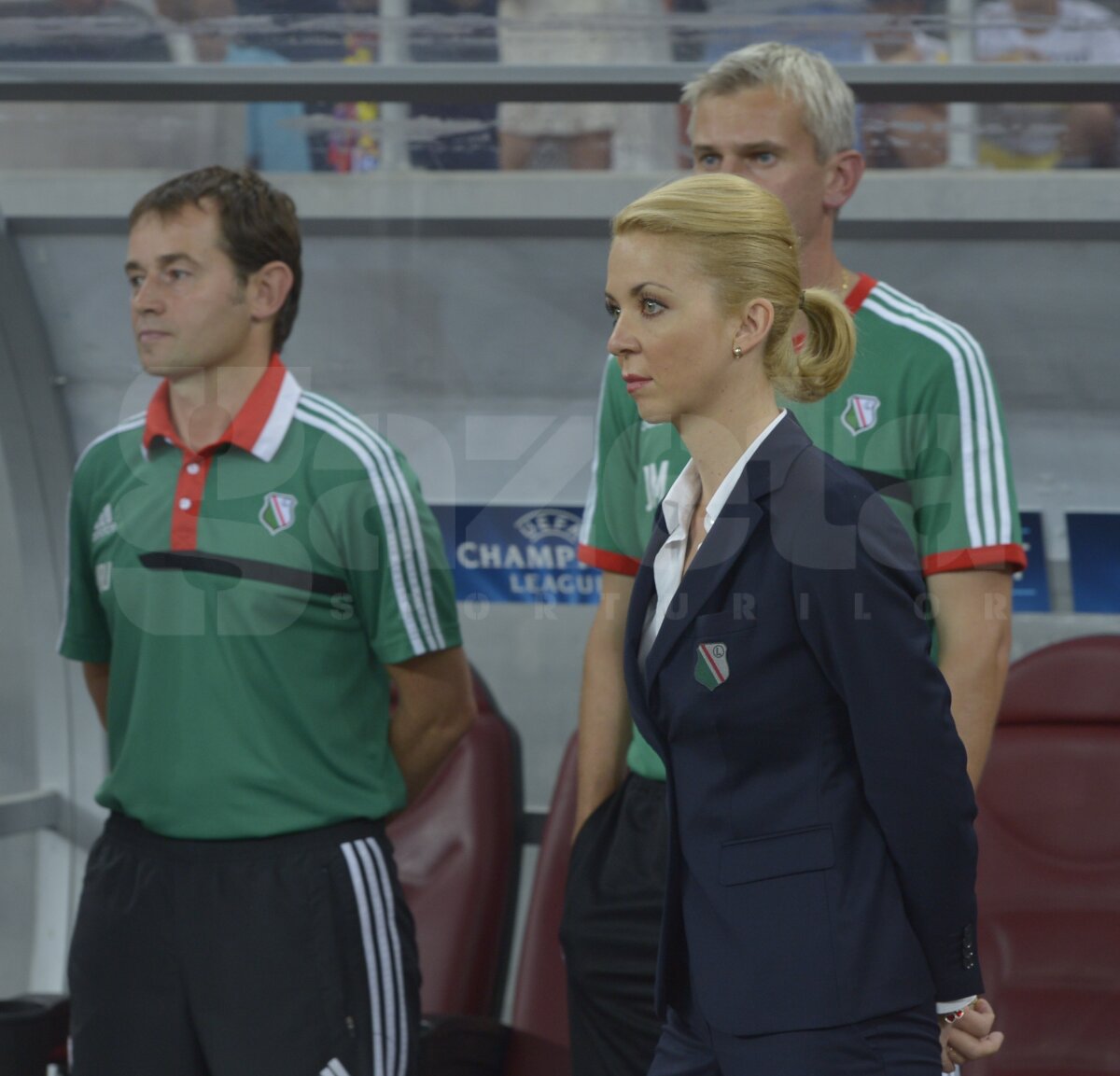 GALERIE FOTO Prezenţă neobişnuită pe banca Legiei » Marta Ostrowska este omoloaga lui "Mache"