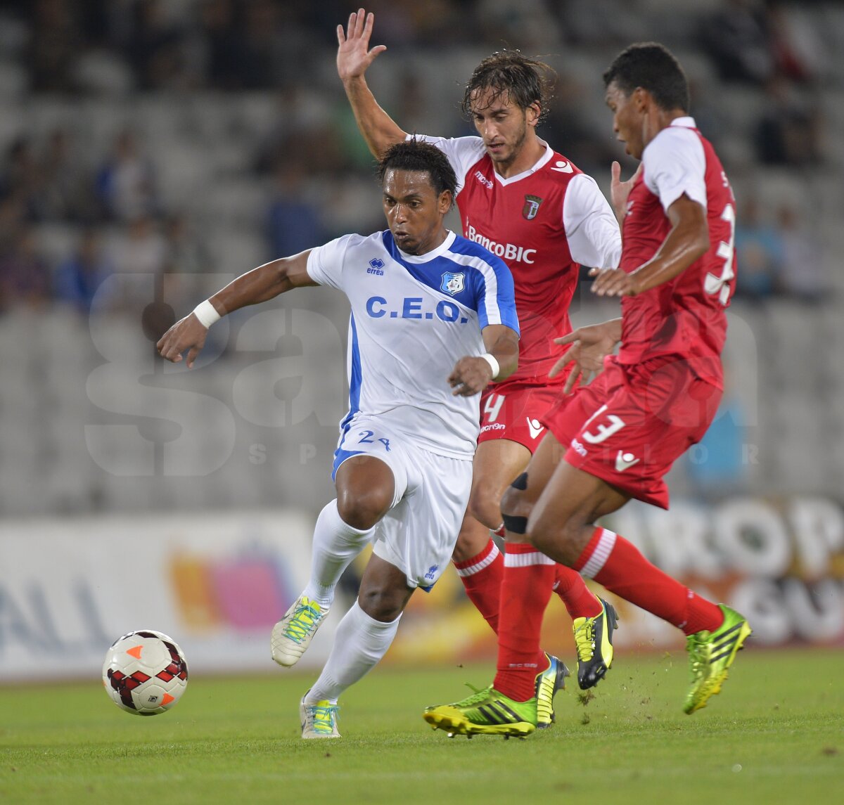 FOTO şi VIDEO Pandurii - Braga 0-1 » Dorit în trecut de Steaua şi CFR, Yazalde aduce victoria echipei sale