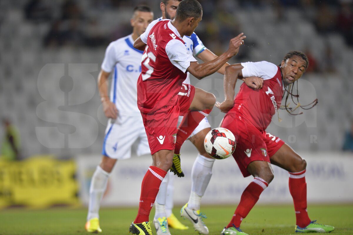 FOTO şi VIDEO Pandurii - Braga 0-1 » Dorit în trecut de Steaua şi CFR, Yazalde aduce victoria echipei sale