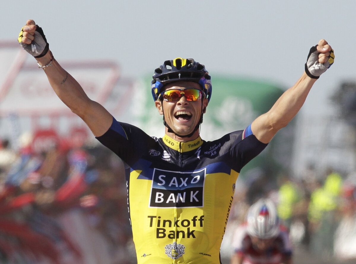 Nicholas Roche, primul favorit ce îşi arată forţele pe munte. Vincenzo Nibali, tricou roşu în Turul Spaniei