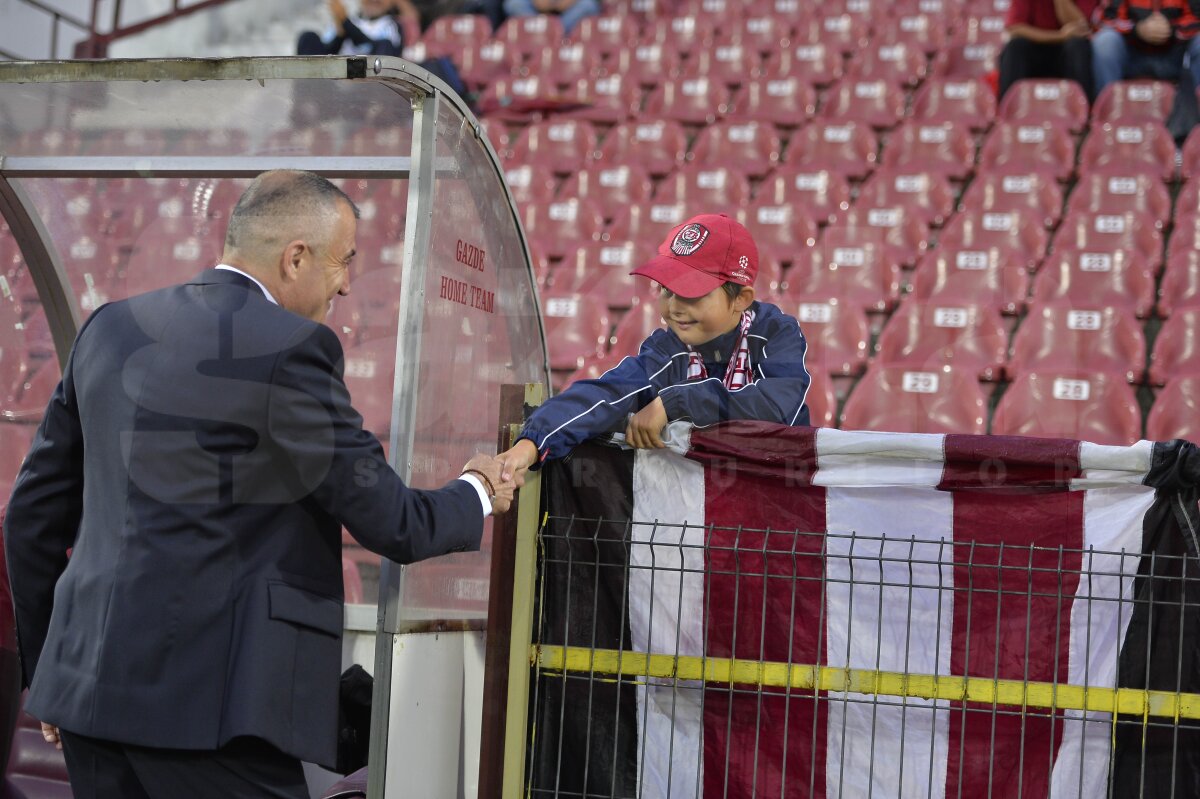VIDEO şi FOTO CFR - Corona 1-0 » Ogbu aduce 3 puncte chinuite în Gruia