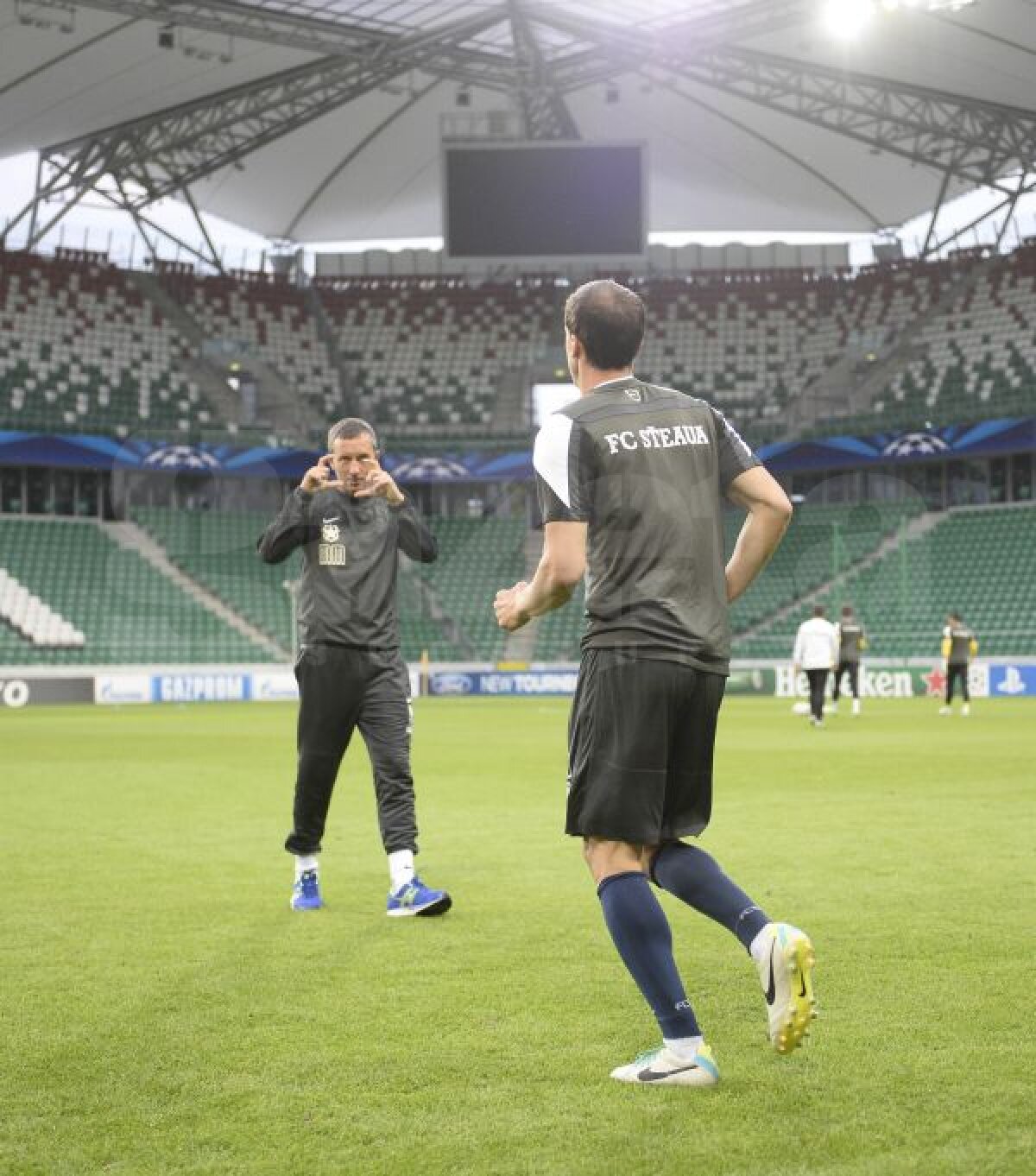 FOTO Chiricheş trage de el » Stoperul Stelei dă totul ca să joace împotriva Legiei