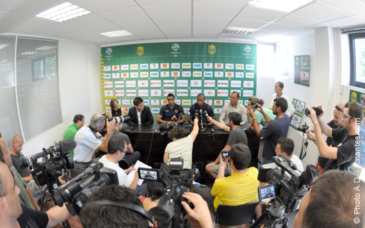 GALERIE FOTO Nicoliţă primit cu braţele deschise la Nantes » Colegii l-au ajutat să se integreze rapid