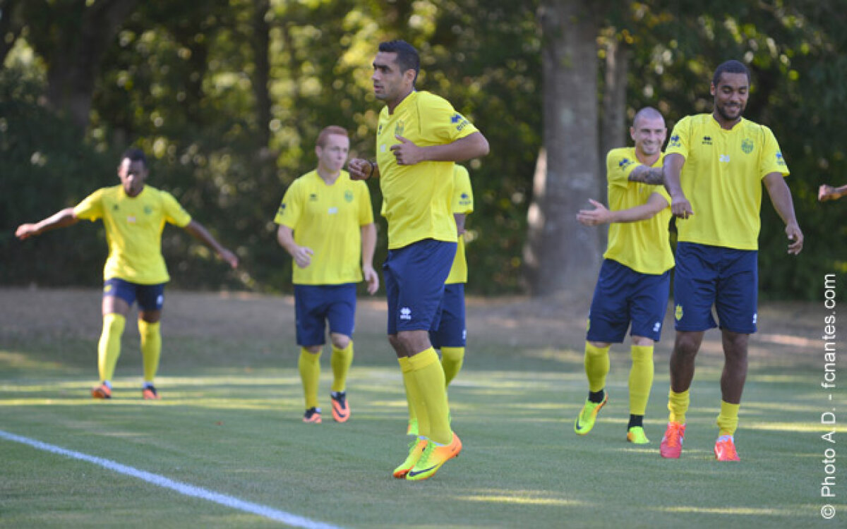 GALERIE FOTO Nicoliţă primit cu braţele deschise la Nantes » Colegii l-au ajutat să se integreze rapid