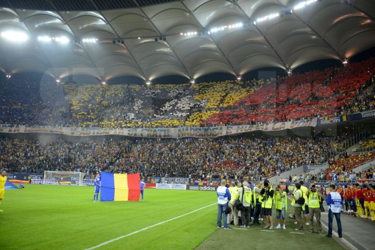 FOTO Un stadion cît o patrie » Suporterii naţionalei i-au dus către victorie pe jucătorii lui Piţurcă