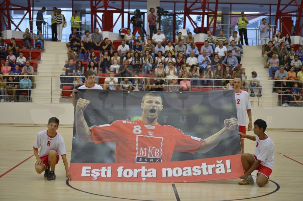 FOTO În numele lui Marian » Dinamo şi Veszprem au jucat sîmbătă un meci în memoria fostului pivot