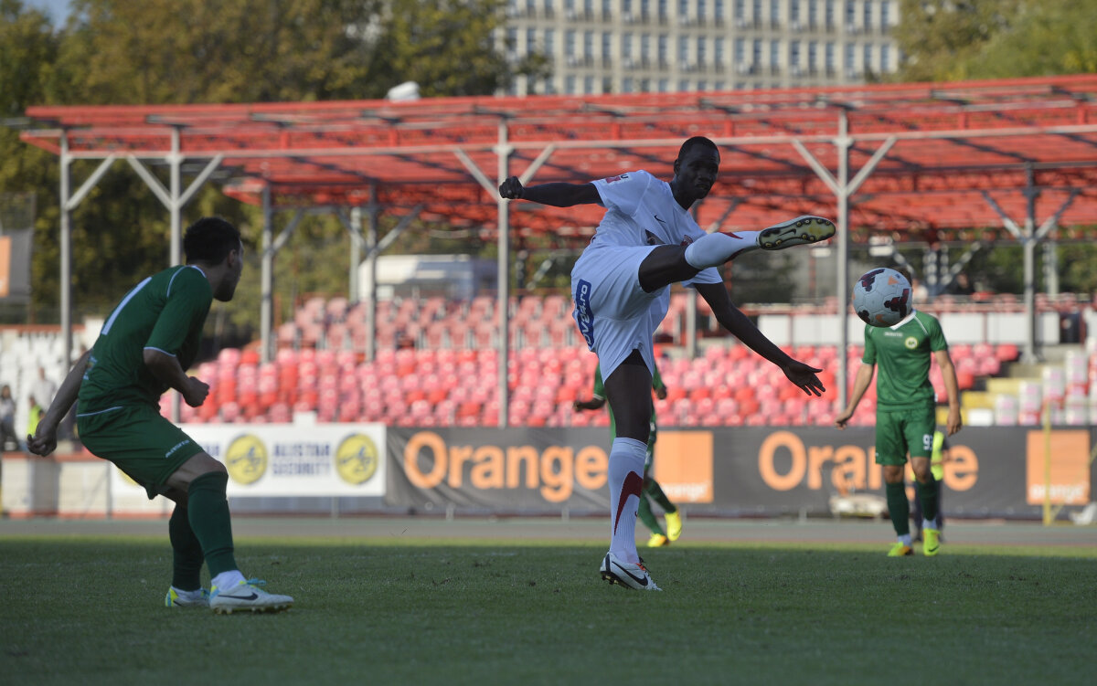 Galerie FOTO Dinamo 2 a învins Concordia, 3-2 » Zougoula şi Pape Ndaw au marcat pentru "cîini". Dinamoviştii au mai descoperit un atacant-surpriză