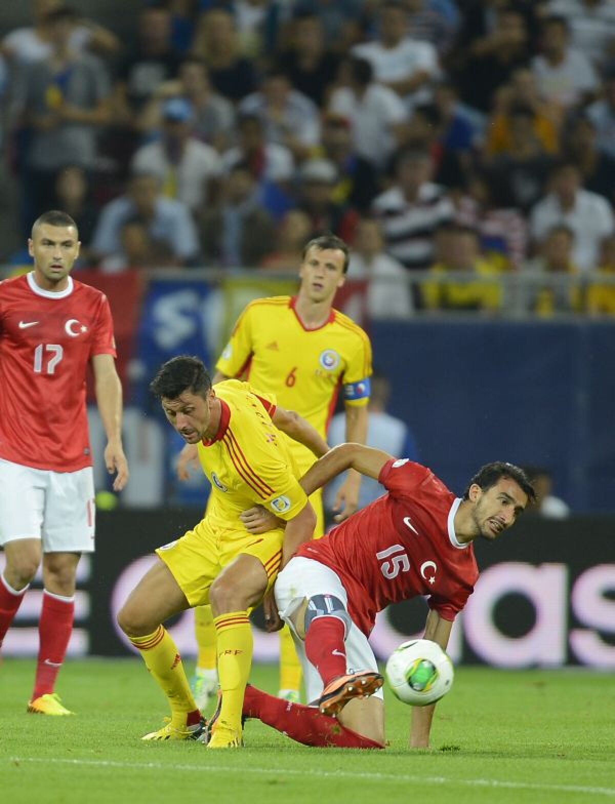 FOTO + VIDEO Campionatul Mondial pare tot mai departe » România - Turcia 0-2