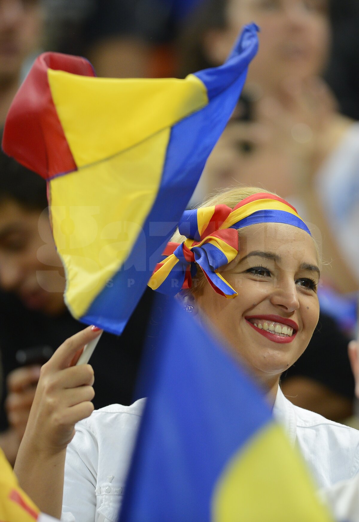 GALERIE FOTO Atmosferă senzaţională la România - Turcia » Aproape 45.000 de spectatori au fost prezenţi pe Naţional Arena