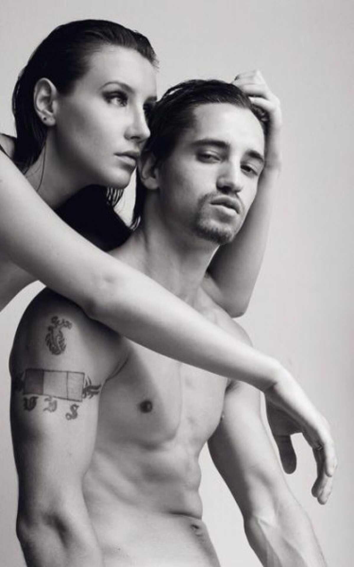 VIDEO + FOTO  Dinamo îl doreşte pe Brandon Simon, un pasionat de modelling care îşi încordează muşchii pe youtube