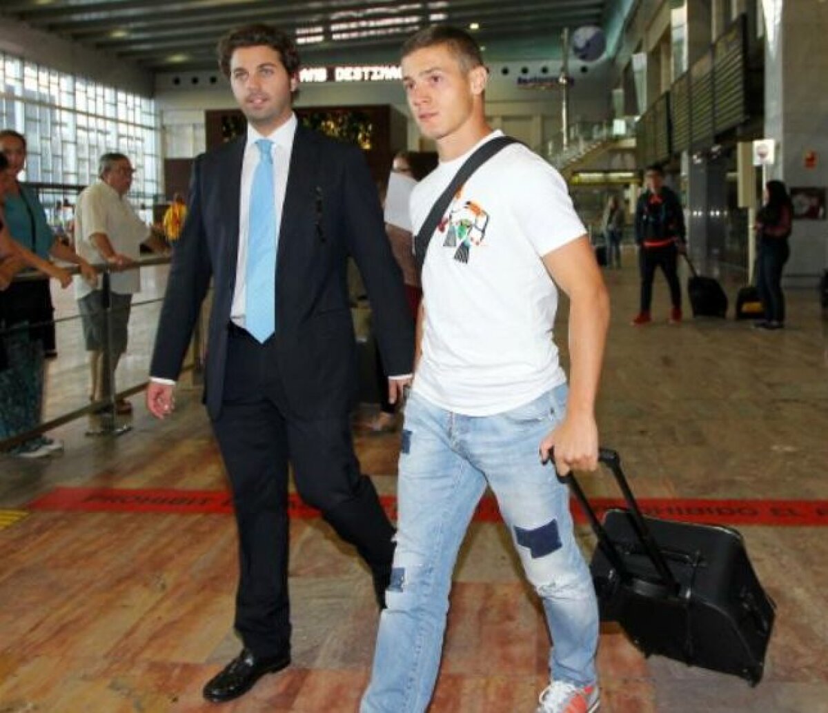 FOTO Primele imagini cu Torje la Barcelona: "Am ales să vin la Espanyol fără să stau pe gînduri"