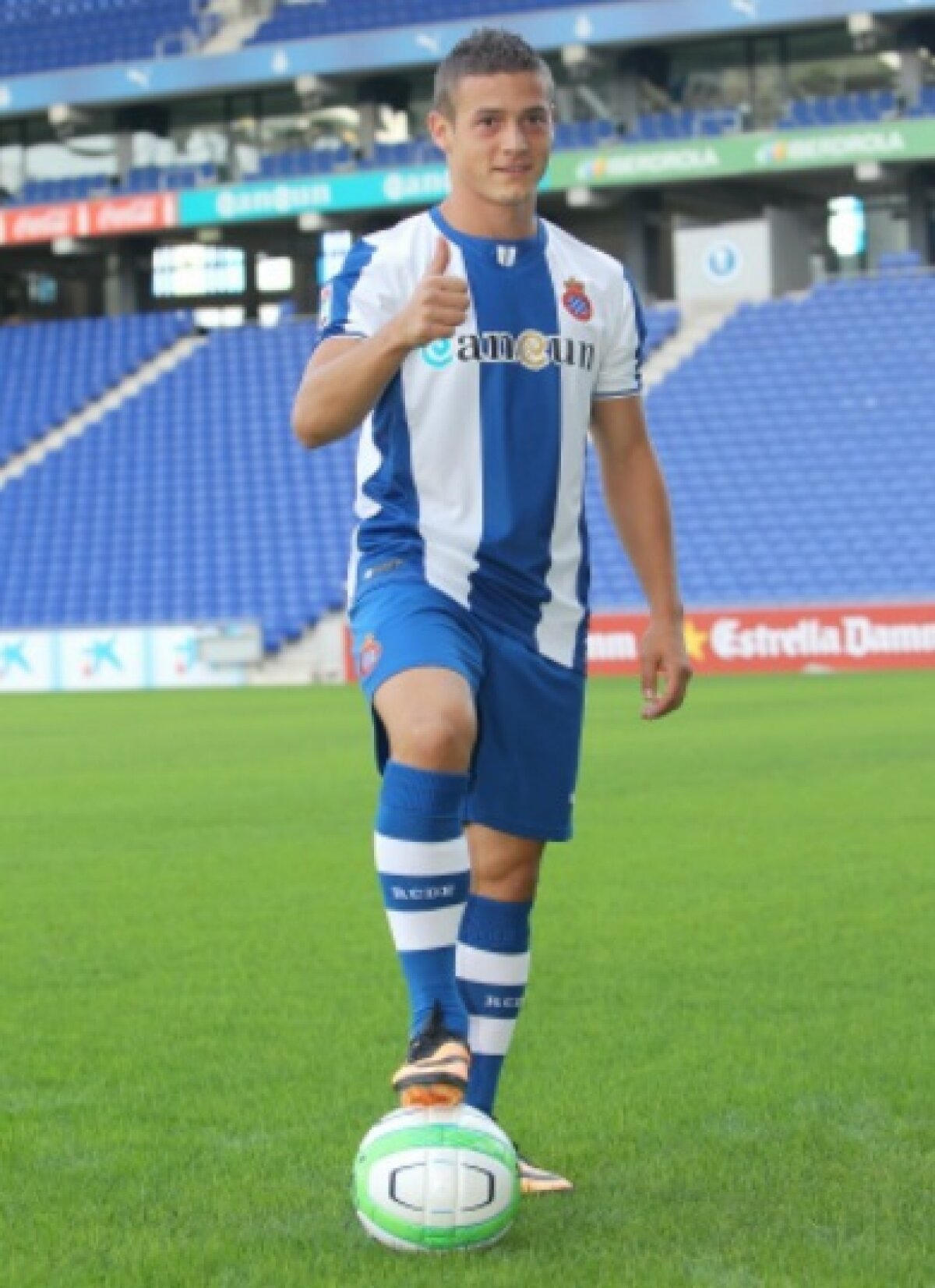 Galerie FOTO Gabi Torje a fost prezentat la Espanyol » "Procesul de adaptare este o scuză pentru mulţi fotbalişti"