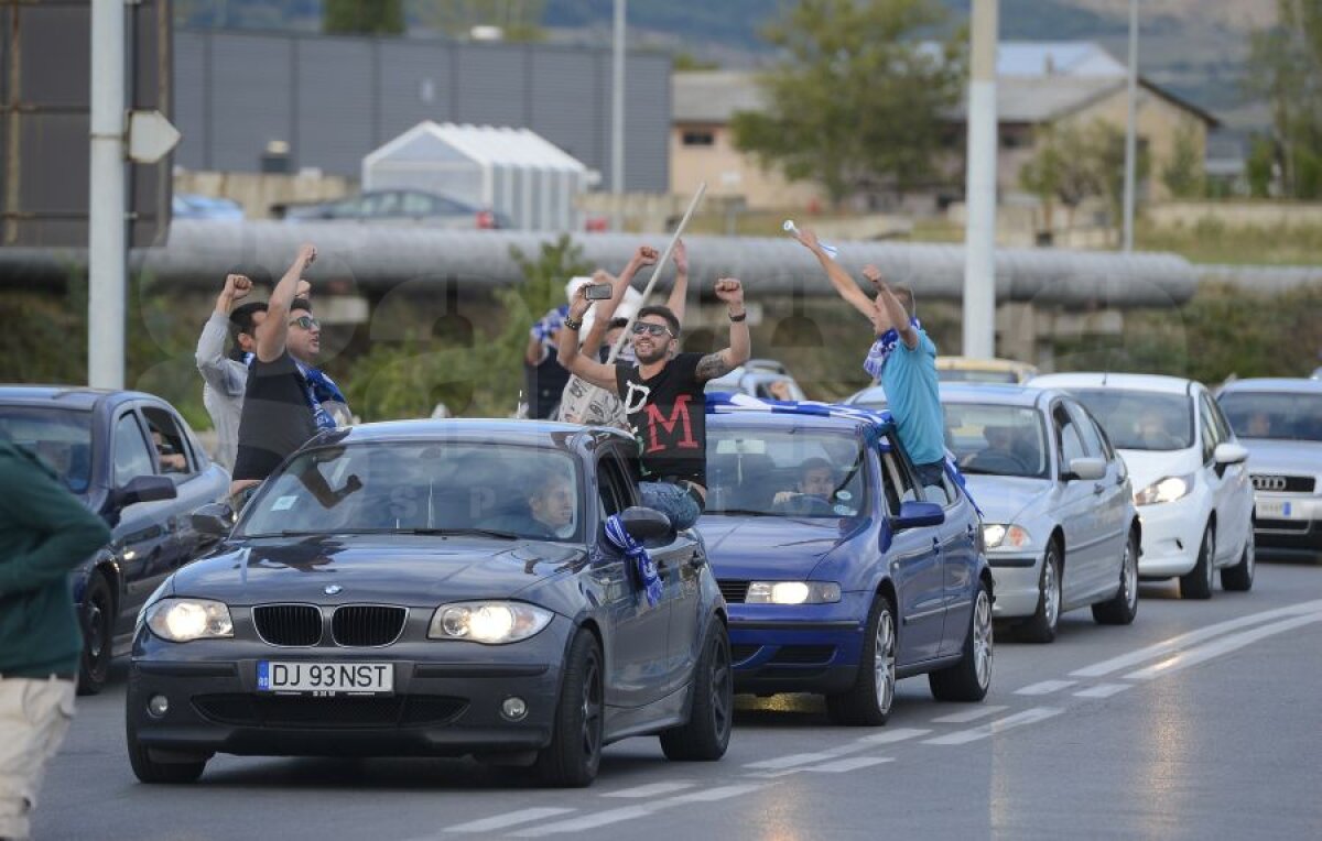 FOTO "Ştiinţe" egale » În faţa a 9.000 de oameni, echipele Craiovei şi-au retezat şansa primei victorii din sezon cu un aprig 0-0