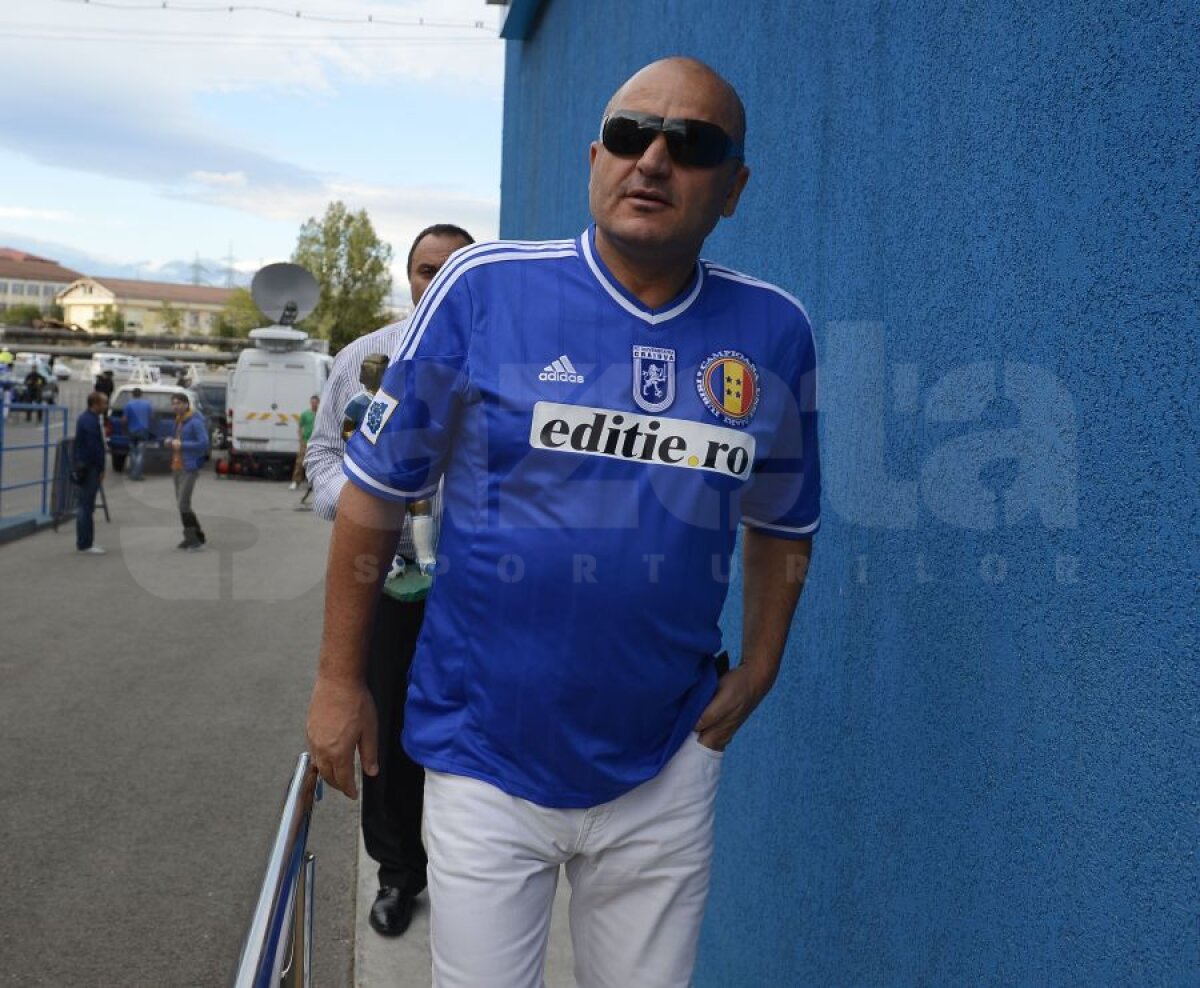 FOTO "Ştiinţe" egale » În faţa a 9.000 de oameni, echipele Craiovei şi-au retezat şansa primei victorii din sezon cu un aprig 0-0