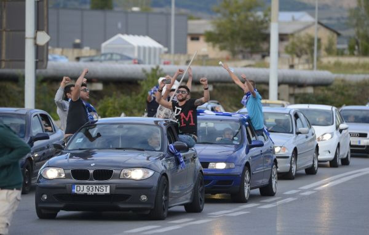 FOTO Cîntec pentru olteni » Meciul de aseară a fost un moment istoric pentru Universitatea, pentru Craiova, pentru fanii acestui brand legendar
